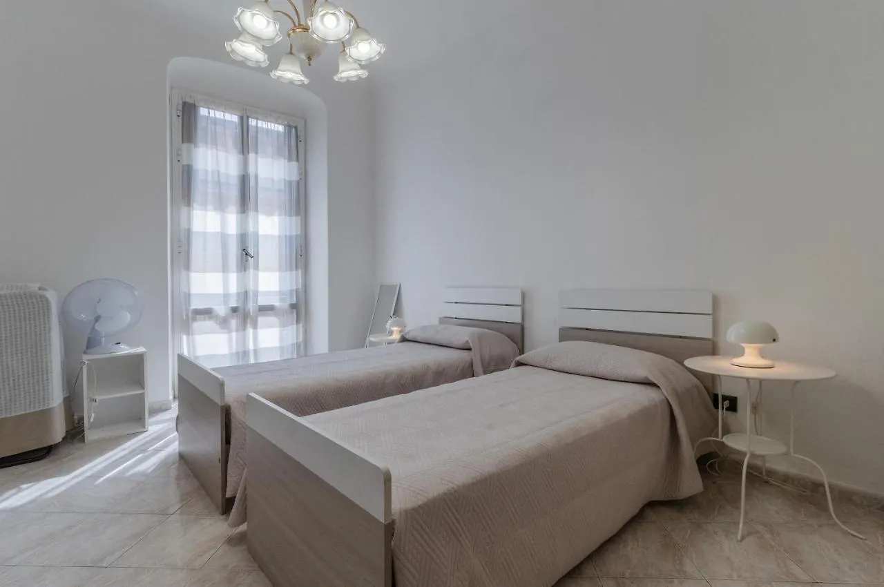 Lighthouse Central Apartment W/ Balcony La Spezia 0*,  Italia